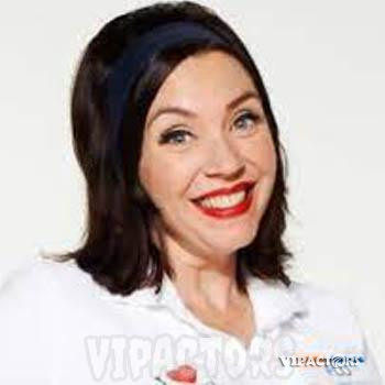 Stephanie Courtney