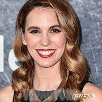 Christy Carlson Romano