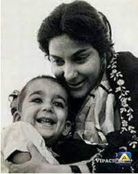 sanjay Dutt mother